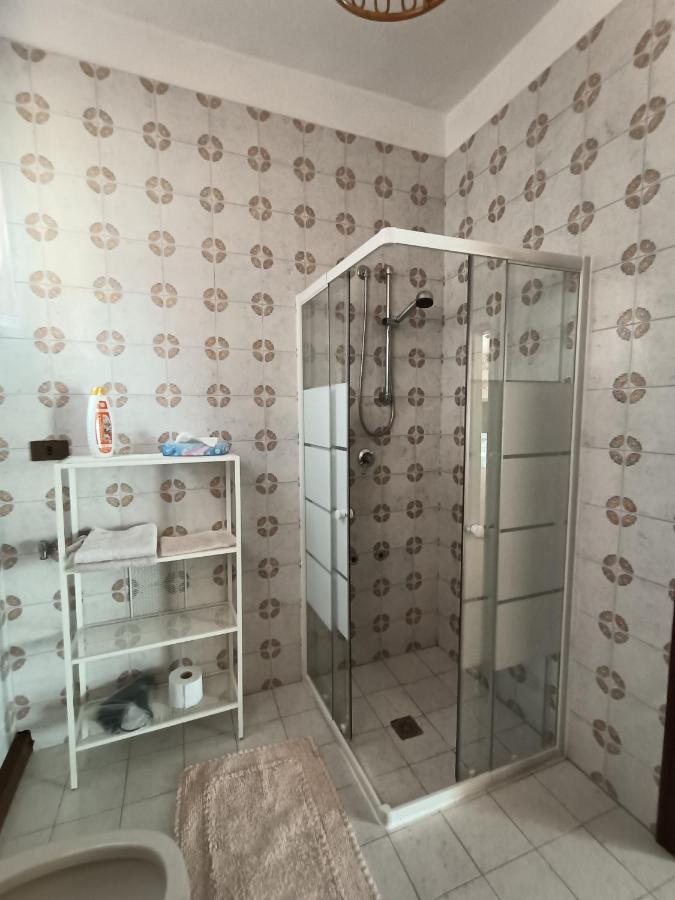 B&B Le Rose Crone Exteriör bild