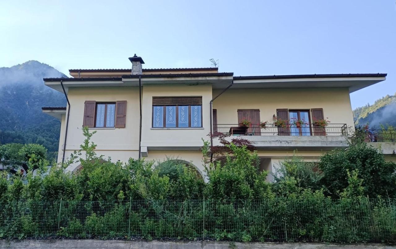 B&B Le Rose Crone Exteriör bild